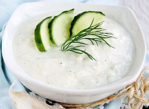 Sos tzatziki
                       